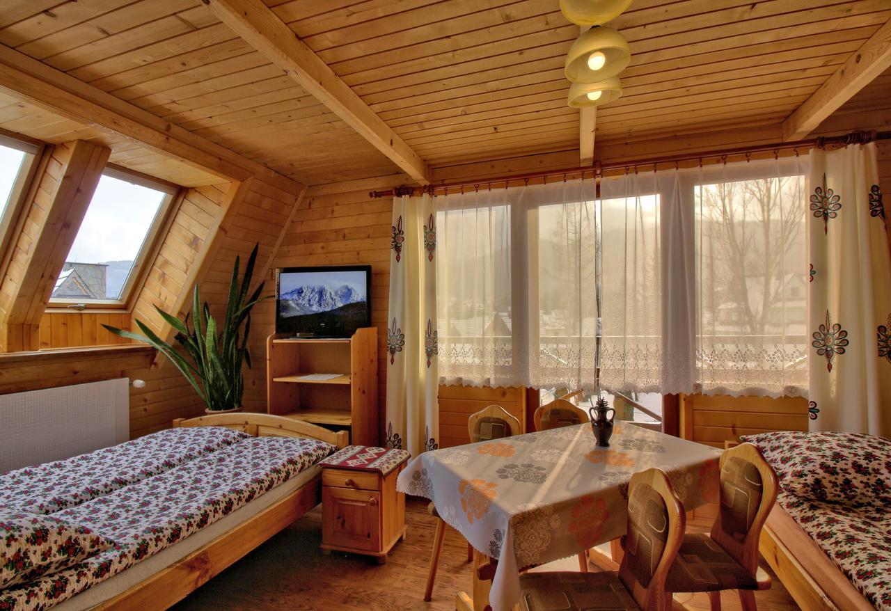 Pokoje Goscinne Pod Giewontem Zakopane Bagian luar foto