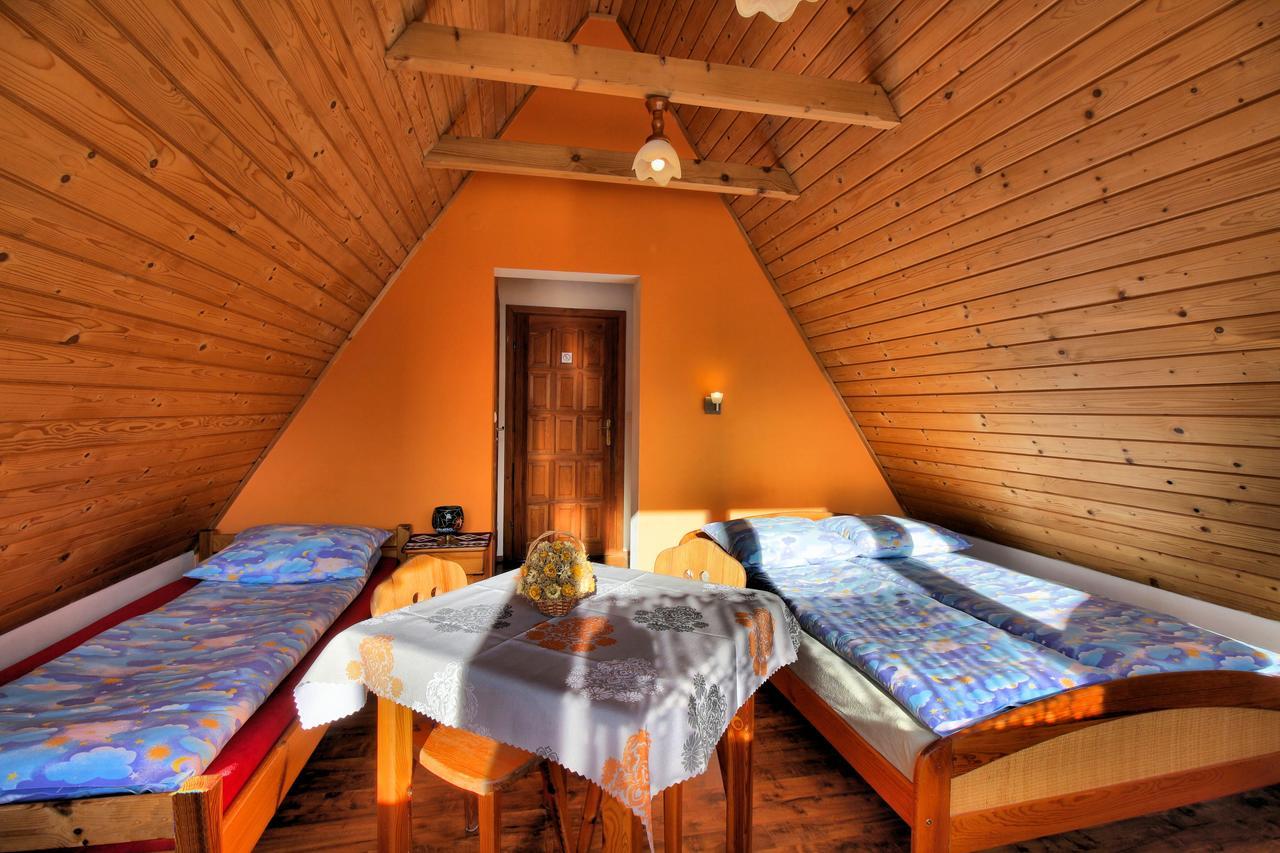 Pokoje Goscinne Pod Giewontem Zakopane Bagian luar foto